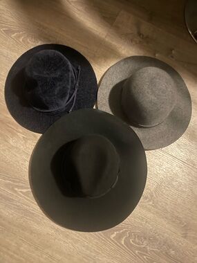 3 hats, Brands brixton, ADORA, social society